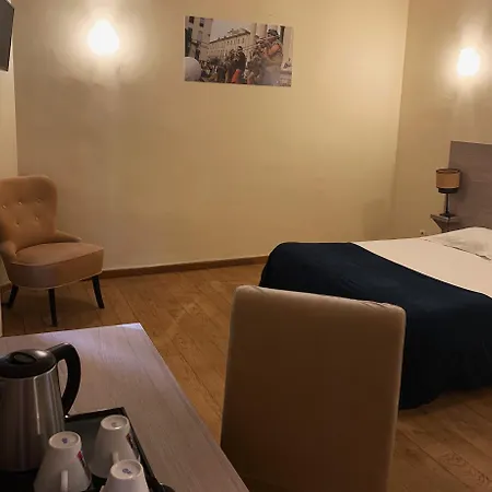 Empire Hotel