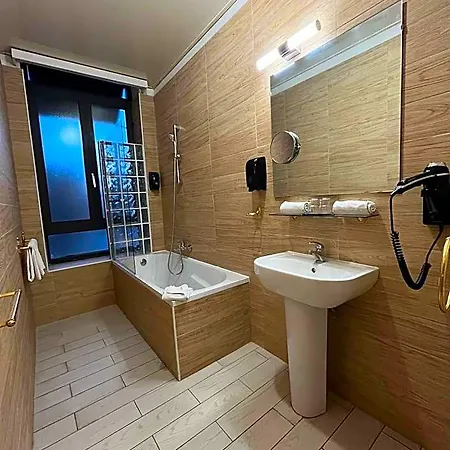 Hotel Empire Nimes